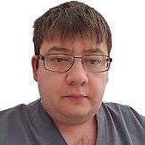 Врач Байрамкулов Энвер Далхатович