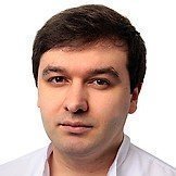 Врач Гусейнов Гусейн Инединович